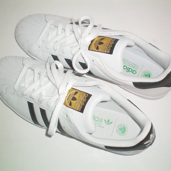 Adidas Superstar Men's US 13.5  White with Black - Picture 1 of 4